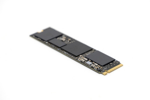 NVMe M.2 SSD PCIe 3.0/4.0 ฮาร์ดดิสก์โซลิดสเตตภายในความเร็วสูงสำหรับแล็ปท็อป เดสก์ท็อป และเกมมิ่ง - Product Image 3
