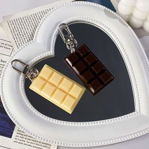 Gantungan Kunci PVC Kartun Makanan Cokelat Putih Coklat Lucu Menarik Realistis, Ring Ringan, Liontin Tas Ransel - Product Image 1