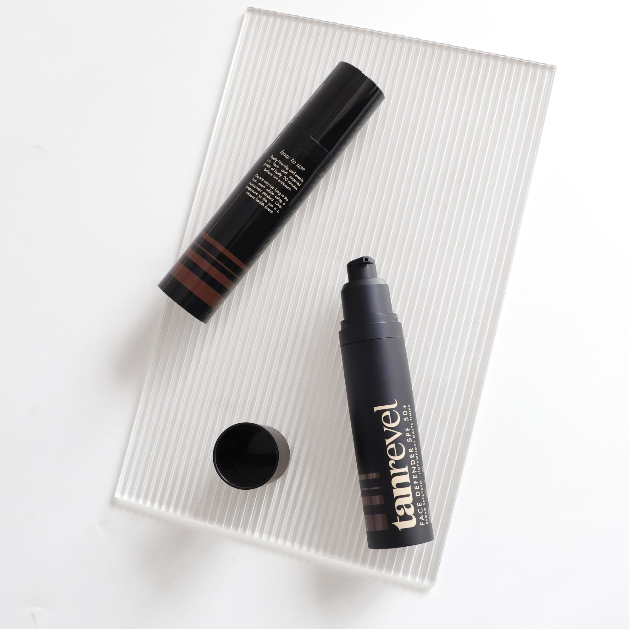 Высококачественные роскошные черные матовые косметические безвоздушные бутылки для ухода за кожей 30 мл 50 мл