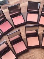 Produk Langsung dari Pabrik Perona Pipi Wanita Versi Klasik 6g Warna Alami dan Kaya Tahan Lama dan Tidak Mengubah Warna Riasan