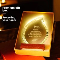 Nouveau Modèle 2025 – Trophée en Cristal Sculpté Lumineux Personnalisé et Médaille de Championnat en Bois – Conception Commémorative de Rétirement