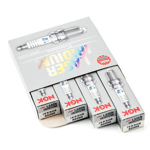Bougie d'allumage moteur de voiture Marque NGK Distributeur vérifié 92395 IKR9H8 pour <span class=keywords><strong>Lamborghini</strong></span> VT Transmission intégrale, 5.7 <span class=keywords><strong>1990</strong></span>- OEM 55249868 - Product Image 3