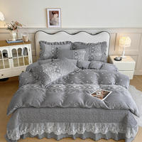 Juego de Ropa de Cama de 4 Piezas con Cubrecama de Terciopelo Lácteo y Volantes de Encaje de Doble Capa
