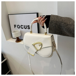Borsa a Tracolla da Donna <span class=keywords><strong>Trendy</strong></span> 2024 in Stile Occidentale, Design di Nicchia in Tinta Unita, Alta Qualità, Versatile Clutch in Materiale PU - Product Image 1