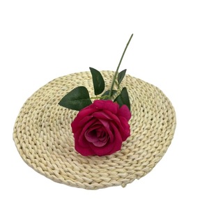 Fleurs artificielles Qiye, rose en velours, fleur en soie à tige unique, décoration de mariage et de maison, style romantique moderne - Product Image 1