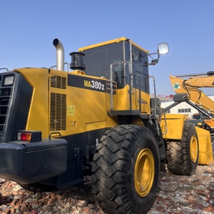<span class=keywords><strong>Wheel</strong></span> <span class=keywords><strong>Loader</strong></span> <span class=keywords><strong>Komatsu</strong></span> <span class=keywords><strong>WA380</strong></span> Bekas, Kapasitas Angkut 5 Ton, Pompa Hidrolik Asli, Kondisi Baik, Dijual dengan Harga Murah - Product Image 5