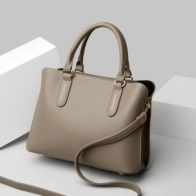 नया 2024 उच्च गुणवत्ता वाले थोक फैशन डिजाइनर हैंड बैग महिलाओं के लिए टोट बैग विंटेज सुरुचिपूर्ण चमड़े के हैंडबैग महिलाओं के लिए