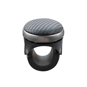 Potenciador de volante de coche, agarre universal de fibra de carbono ABS de 6,2x5 cm para un asistencia de giro sin esfuerzo - Product Image 2