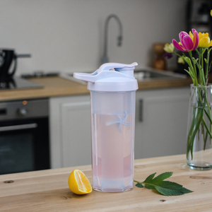 Bouteille de <span class=keywords><strong>shaker</strong></span> à protéines en plastique personnalisée sans BPA de 700 ml pour le sport, la salle de sport, l'entraînement, mélangeur de fitness pour les shakes protéinés - Product Image 4