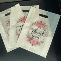 Sacs en plastique personnalisé en plastique Ldpe, sacs à provisions bon marché, sacs découpés avec Logo personnalisé, sac à vêtements pour les Boutiques de détail
