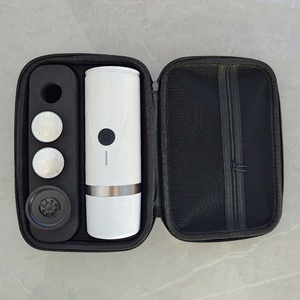 Cafetera Pequeña y Portátil Compatible con Cápsulas de Café y Café Molido Recargable por USB - Product Image 1