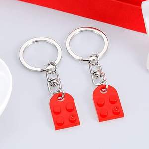 Ensemble de <span class=keywords><strong>porte</strong></span>-clés en acrylique en forme de cœur, blocs de construction pour couples, briques DIY, design créatif, breloques d'amour, cadeaux pour la famille - Product Image 6