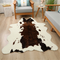 China Herstellung benutzer definierte Wohnzimmer Boden Tierhaut Teppich nordischen Stil Kuhfell Kunst pelz Teppich Rindsleder geformte Fläche Teppich