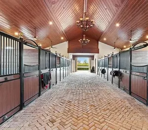 Customized Size Horse Stalls Fronts Horse Box With Sliding Door