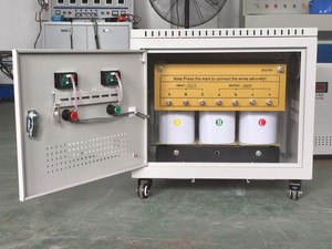 3-fase 1P Naar 3P Transformator Step-Up Spanningsomvormer 110V/120V/<span class=keywords><strong>220V</strong></span> Ingang 380V/400V/440V <span class=keywords><strong>Output</strong></span> Droge Type Transformator - Product Image 3