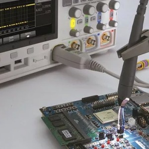 Osciloscopio Keysight MSOX6002A de 2 Canales y 600 MHz con Almacenamiento Digital para Pruebas Electrónicas - Product Image 2
