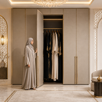 Armoire à vêtements moderne en bois de qualité supérieure avec porte battante en verre et aluminium, dressing sur mesure du sol au plafond pour villa