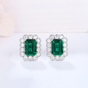 Pendientes de Esmeralda Creada en Laboratorio de 1 Quilate, Suministros para la Fabricación de Joyería Brillante, Venta al por Mayor - Product Image 3