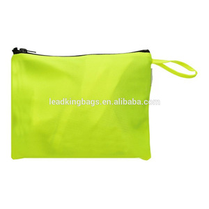 Saco de armazenamento dobrável, jovem elegante capa de segurança de prevenção de chuva à prova d' água refletiva com saco de armazenamento - Product Image 2