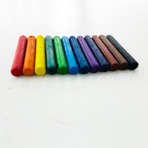 ขายส่งราคาถูก ดินสอสีเทียนขนาดเล็กน่ารัก 12 สี ลบได้ ปลอดสารพิษ สำหรับเด็กนักเรียน วาดภาพและร่างภาพ - Product Image 3