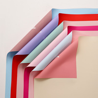 Filet de papier d'emballage de fleurs simples pittoresques Rose dorée rouge Design de bouquet élégant pour l'impression numérique pour les magasins de fleurs