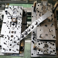 Fournisseur d'usine SAIL TOOL Matrice de poinçonnage progressive sur mesure de haute précision, multi-stations, pour pièces automobiles en métal, 250 000-500 000