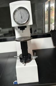 HR-150M 수동 금속 미세 경도 시험기 듀로미터 데스크탑 로크웰 경도 시험기 - Product Image 4