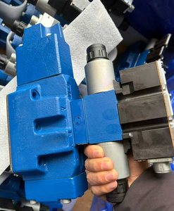 Vanne de commande directionnelle proportionnelle 4WRZE16 4WRTE16V1-125L-4X/6EG24K31/A1 4WRZE25W6-220-7X/6EG24NJETK314WRZE10 - Product Image 6