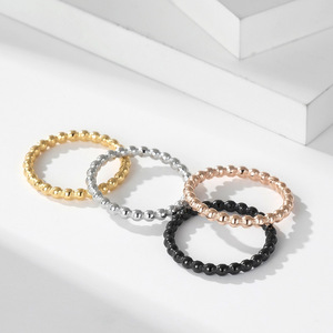Anillos minimalistas, apilables, de acero titanio, ideales para Instagram, para mujer, anillos de pinkie únicos y elegantes, y joyería. - Product Image 1