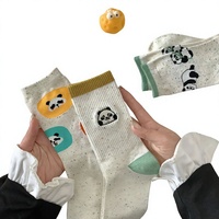 Nouveautés printemps/été 2024, chaussettes pour femmes à motif de dessin animé, chaussettes en coton sans couture mi-mollet, design mignon de panda brodé