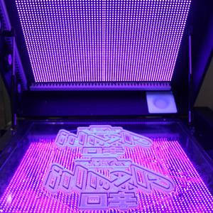 เครื่องพิมพ์สามมิติ RAUM 800 สำหรับงานอุตสาหกรรมเชิงพาณิชย์ ผลิตในเกาหลี ระบบ FDM อัตโนมัติ ขนาดใหญ่พิเศษ สำหรับพิมพ์ตัวอักษรแบบ LED Channel Letter - Product Image 1