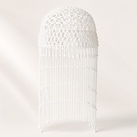 Nouvel accessoire de cheveux de mariée de luxe en perles pour l'été 2026, coiffe extra longue en maille tissée à la main avec pompon pour mariage et séance photo