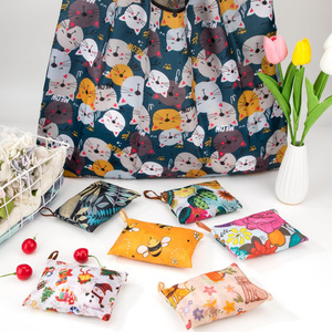 Bolsos de mano para mujer, plegables, con estampado floral, bolsa de compras reutilizable de nailon, linda bolsa de mano para viajes a la playa - Product Image 1
