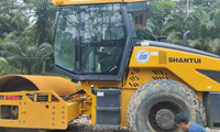 Rouleau compresseur vibrant à tambour unique SHANTUI SR18-B6 de 18 tonnes, moteur diesel Weichai 129KW, pour la construction de fondations de routes en Afrique