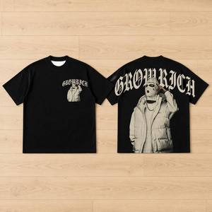เสื้อยืดทรงบ็อกซี่พิมพ์ลายกราฟิกโค้งสไตล์กรันจ์ Y2K สำหรับผู้ชาย ผลิตตามสั่ง ขายส่ง ผ้าฝ้าย 100% แฟชั่นสตรีทแวร์ แบรนด์ GROW RICH - Product Image 2