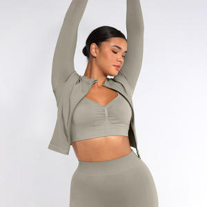 헥신 재고 있음 화이트 쓰리피스 숏 썸머 세트 여성 의류 수트 세트 쉐이프웨어 - Product Image 6