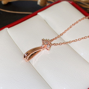 Elegante Collar con Colgante de Flor, Cadena Minimalista con Dije Floral de Estrella para Mujer - Product Image 3