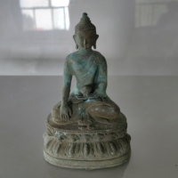 Statue de bouddha en laiton antique fait à la main noir assis Lotus Base Sculpture élégant métal artisanat déclaration pièces pour