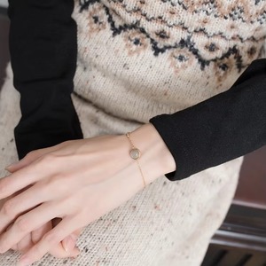 สร้อยข้อมือเซอร์คอนสแตนเลสสตีลคลาสสิกชุบทอง18K - Product Image 5