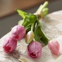 Tulipes artificielles hydratantes au toucher réel, bouquet de fleurs en soie à 5 têtes, tulipes en latex souple pour la décoration de mariage et de table à la maison