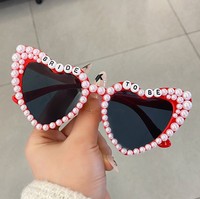 Lunettes de soleil de fête en forme de cœur ornées de perles, idéales pour anniversaire, mariage, enterrement de vie de jeune fille, future mariée, cadeau tendance