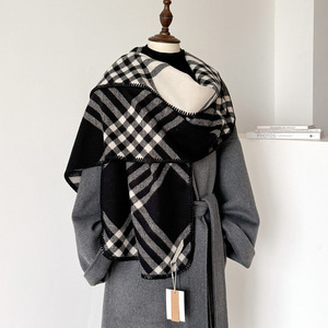 Écharpe <span class=keywords><strong>Plaid</strong></span> Femme Hiver Polyvalente Chaude Épaisse en Polyester Longue Écharpe Châle Tendance Luxe Léger Haut de Gamme Chauffe-Cou - Product Image 1
