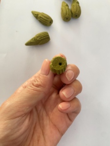 กรวยธูปยูคาลิปตัสออร์แกนิคทำมือ เป็นมิตรกับสิ่งแวดล้อม กลิ่นหอมบำบัดผ่อนคลาย สมุนไพรธรรมชาติ ใช้ได้ทุกฤดู ผลิตในเวียดนาม กลิ่นหอมยาวนาน - Product Image 3