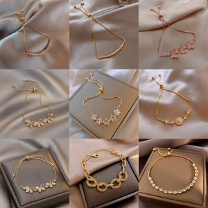 Pulsera de Perlas y Circonitas con Diseño Floral, Elegante Brazalete de Cadena para Mujer, Joyería de Boda, Brazalete Redondo con Mariposa y Diamantes de Imitación Brillantes - Product Image 5