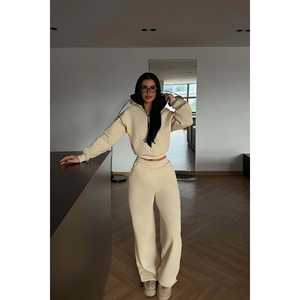 Ensemble de survêtement demi-zip personnalisé, respirant, coupe-vent, à capuche, imperméable, avec logo imprimé, style streetwear décontracté pour l'hiver - Product Image 2