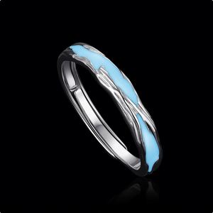 Anillo de Pareja con Flor Luminosa Plateada, Regalo de San Valentín, Ajustable, Brillante en la Oscuridad, para Hombre y Mujer - Product Image 5