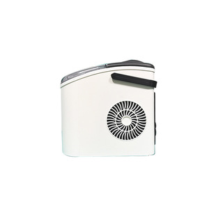 Mini máquina de hielo Pequeño dormitorio de estudiantes de verano pequeña potencia mini máquina de hielo bala transfronteriza al por mayor - Product Image 3