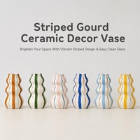 Vase en céramique en forme de gourde, peint à la main, à rayures colorées, décoration minimaliste nordique pour la maison, centre de table, cadeau