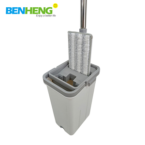 Juego <span class=keywords><strong>de</strong></span> fregona plana <span class=keywords><strong>de</strong></span> microfibra <span class=keywords><strong>de</strong></span> alta calidad para Rusia, con cubo, palo <span class=keywords><strong>de</strong></span> acero inoxidable y diseño <span class=keywords><strong>de</strong></span> escurridor giratorio 360° para <span class=keywords><strong>limpieza</strong></span> del hogar - Product Image 5