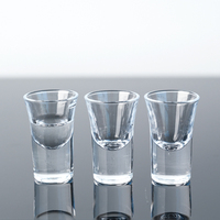 Gelas minum bening 15ml 30ml, kaca Mini dengan dudukan Shot jernih dasar berat cangkir kaca Fuji